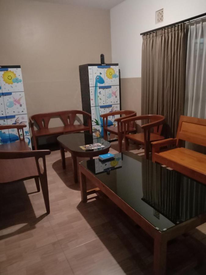 The New Orlinds Guest House Wonosari Bagian luar foto