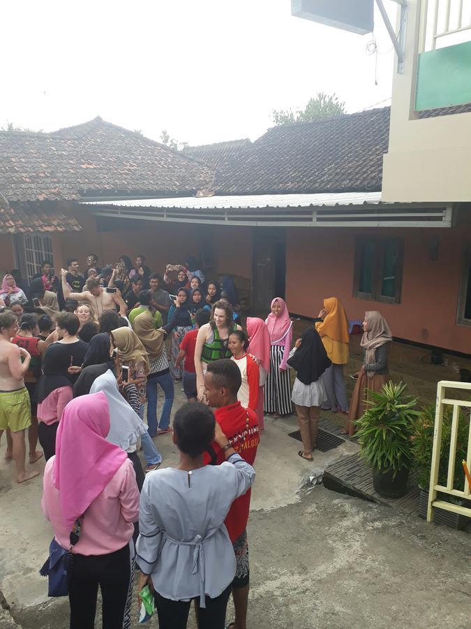 The New Orlinds Guest House Wonosari Bagian luar foto