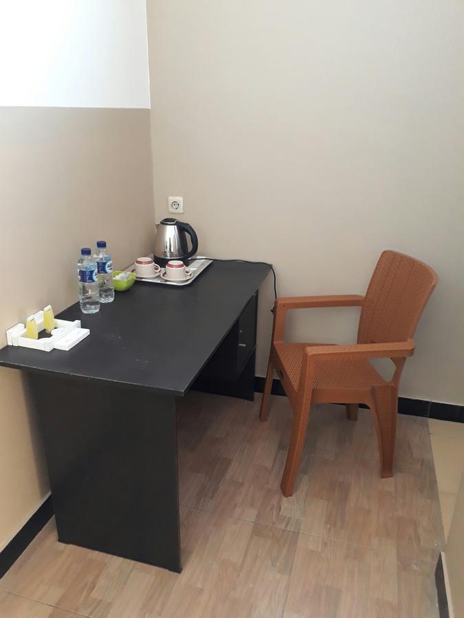 The New Orlinds Guest House Wonosari Bagian luar foto