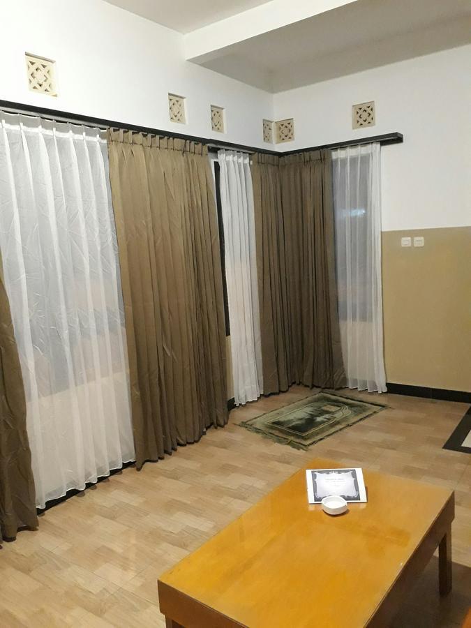 The New Orlinds Guest House Wonosari Bagian luar foto