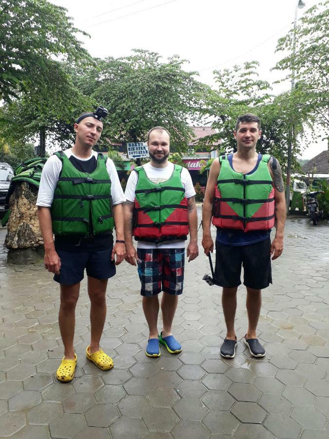 The New Orlinds Guest House Wonosari Bagian luar foto